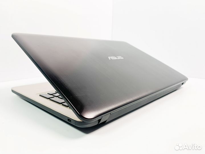 Офисный ноутбук Asus Intel/SSD
