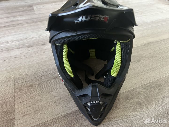 Шлем кроссовый