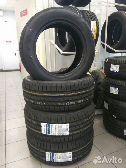 Kumho Ecsta PS71 255/35 R19 и 225/40 R19