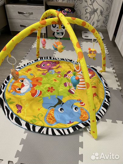 Развивающий коврик для малыша