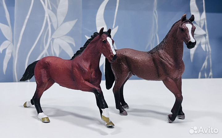 Фигурки лошадей mojo