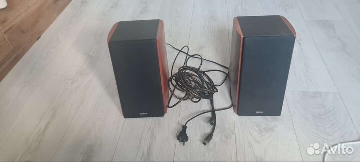 Колонки defender r2000db