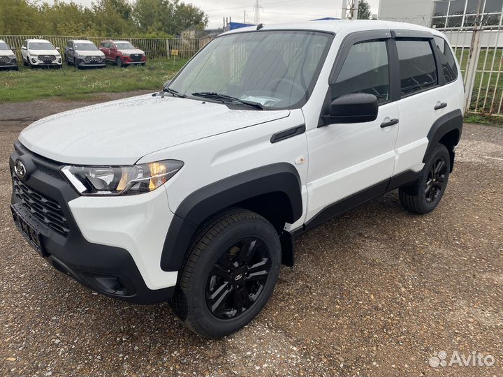 ВАЗ Niva Travel 1.7 МТ, 2023