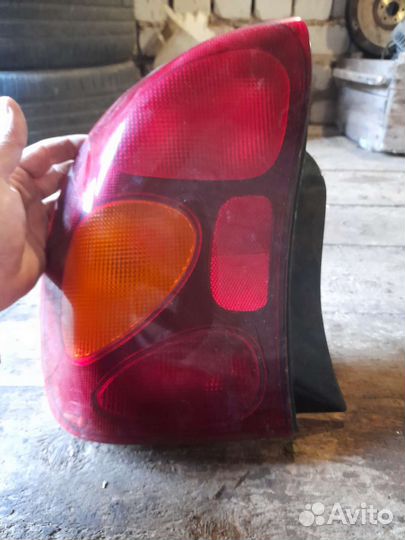 Задний левый фонарь chevrolet lanos