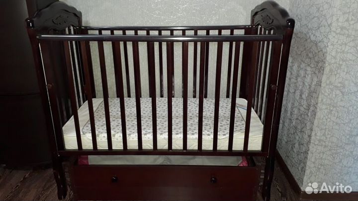 Продам детскую кроватку в хорошем состоянии