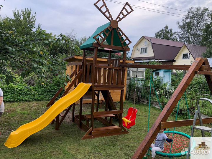 Спортивная площадка для семьи