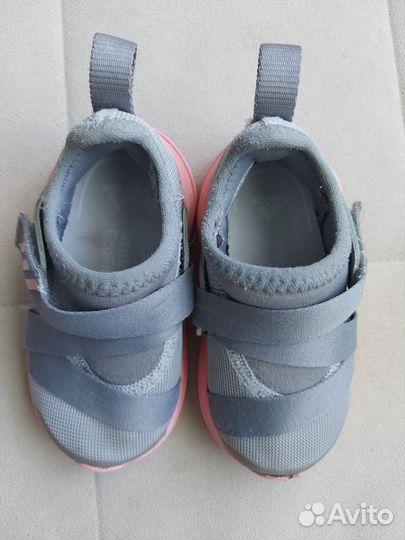 Кроссовки adidasдля девочки 20р