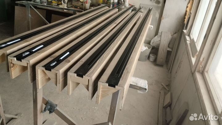 Декоративные балки с треками для светильников