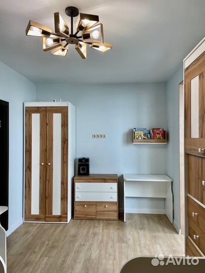 Люстра новая