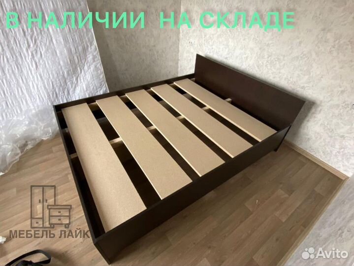 Кровать двуспальная