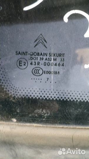 Стекло кузовное глухое заднее левое Citroen С5