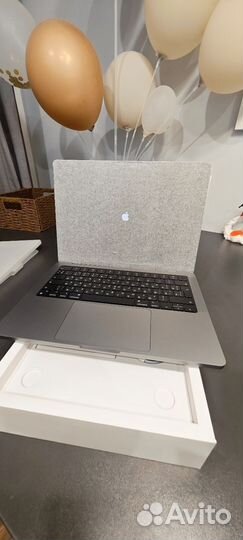 Macbook pro 14 m1 16 512