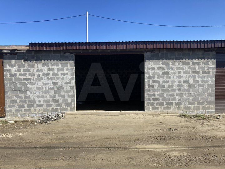 Гараж, > 30 м²