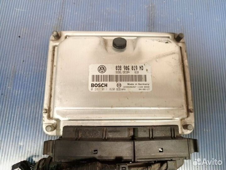 Блок управления двигателем Volkswagen Polo 4