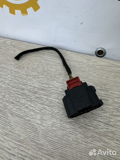 Разъем педали газа Audi A6 C6 2009