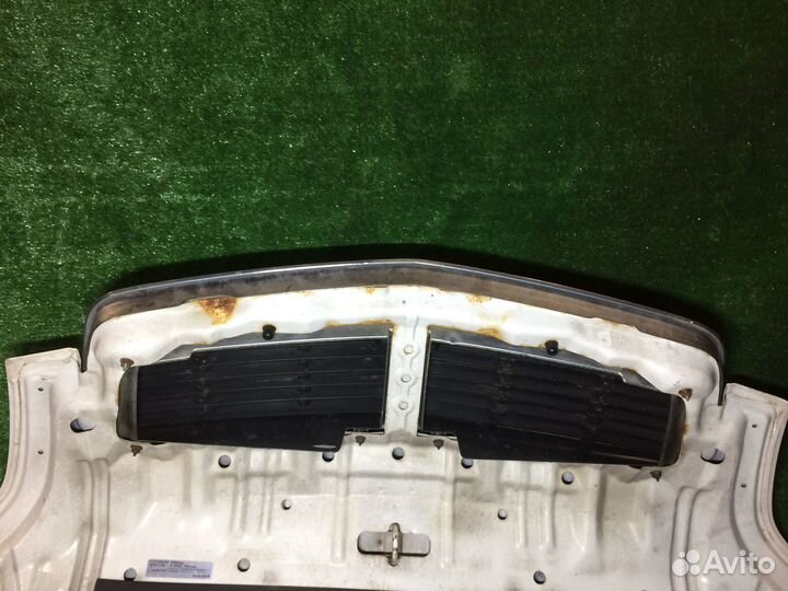 Капот дорест Mitsubishi Dion CR6W Белый вмятинки