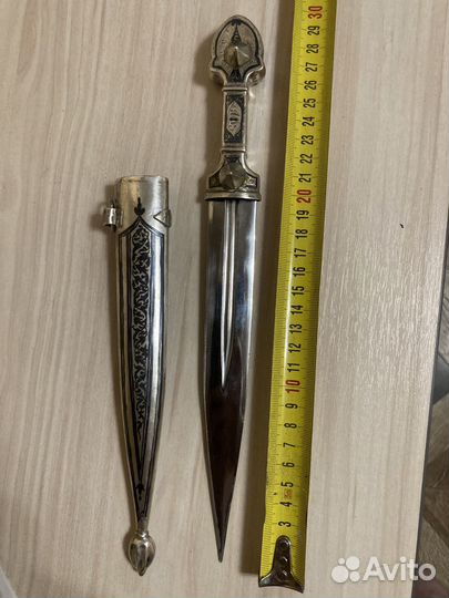 Кубачинский серебряный кинжал