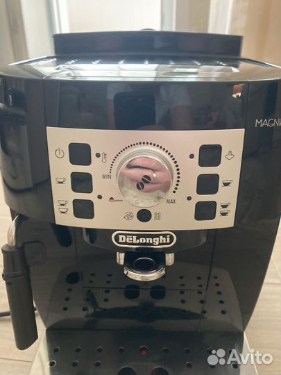 Кофеварка delonghi