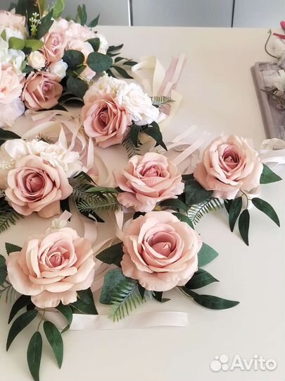 Украшения на свадебное авто