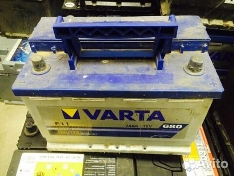 Аккумулятор на авто бу Varta E11 74 Ач