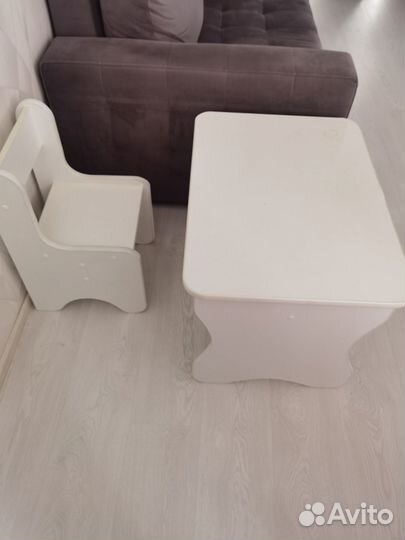 Детский стол и стул