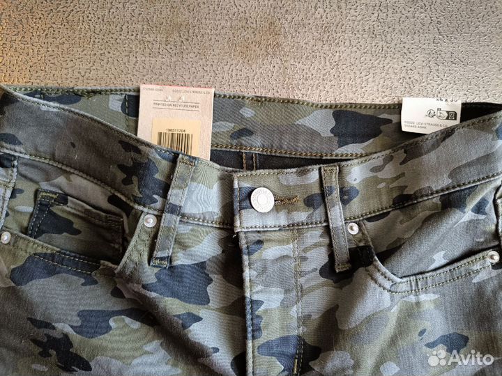 Новые джинсы Levi's хаки милитари W26 L30