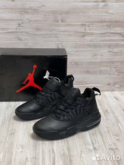 Jordan Stay Loyal Triple Black -gore-TEX -25