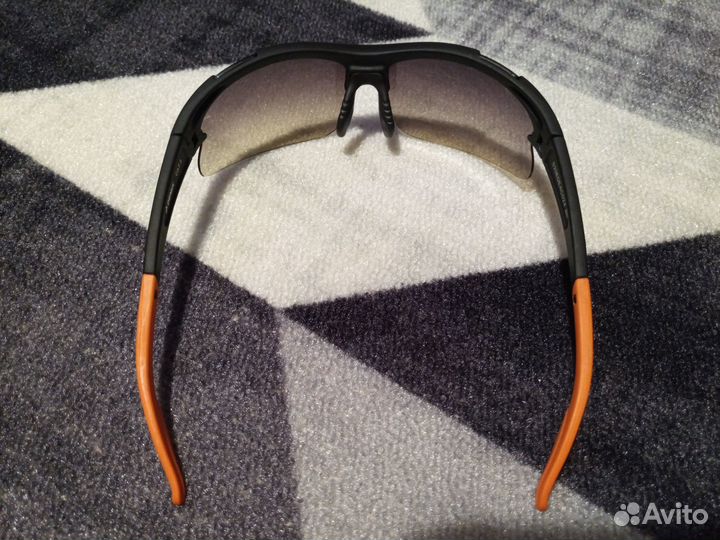 Солнцезащитные спортивные очки Demix