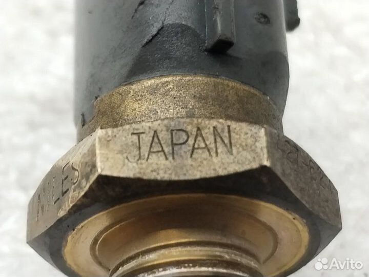 Датчик температуры охлаждающей жидкости Nissan