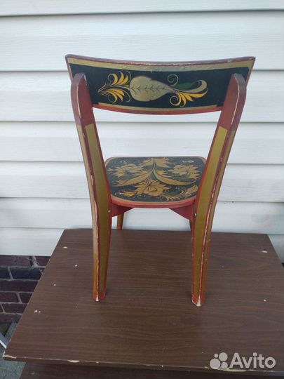 Детский деревянный стульчик