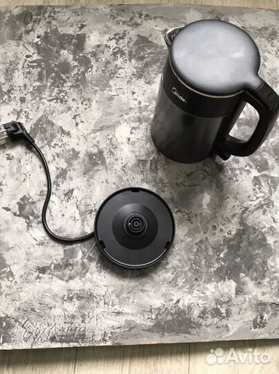 Чайник электрический Midea MK-8076