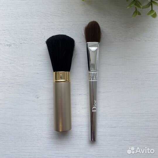 Кисти для пудры и румян