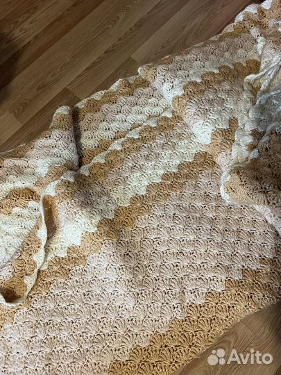 Пледы и покрывало бу