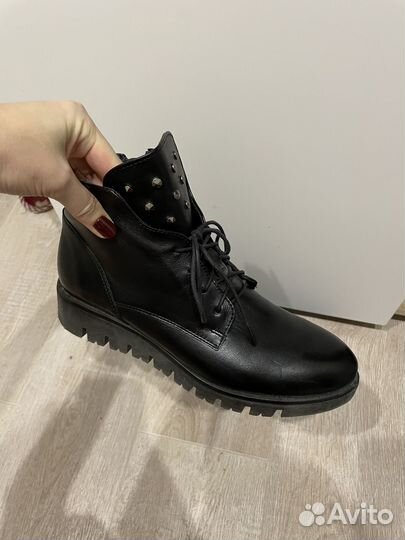 Ботинки осенние