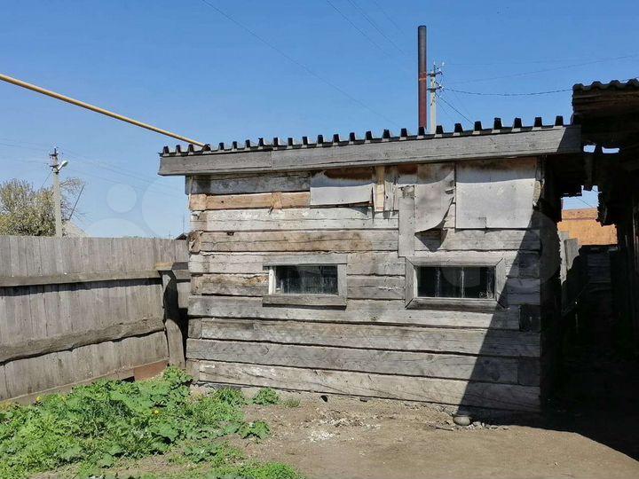 Дом 28 м² на участке 8 сот.