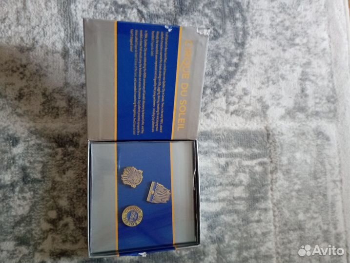 Значки Cirque du soleil