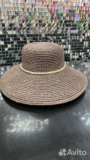 Шляпа из рафии