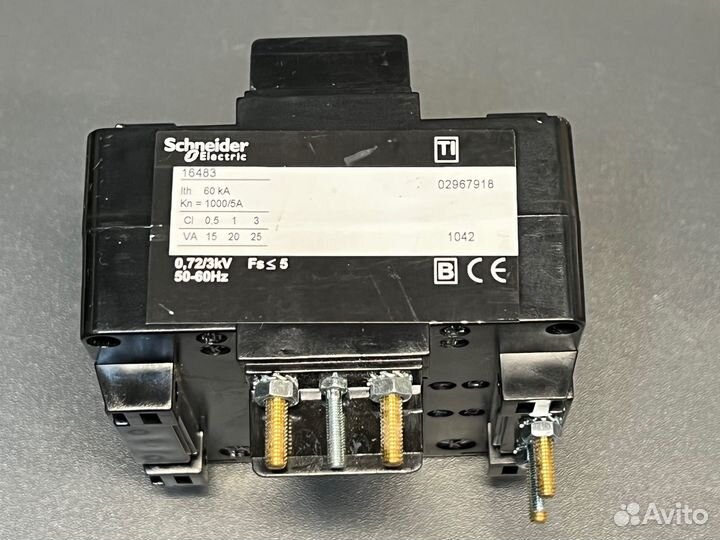 Schneider 16483 Трансформатор, новый, 2 шт