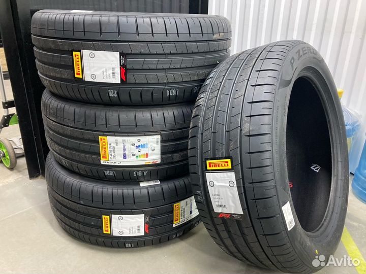 Pirelli P Zero 275/35 R20 102Y