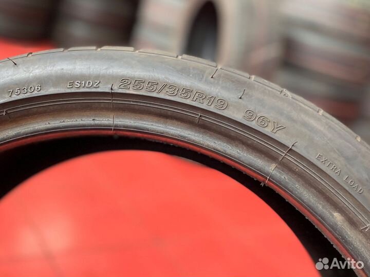 Bridgestone Potenza S001 255/35 R19 96Y