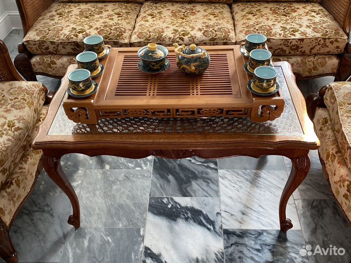 Китайский чайный столик с сервизом