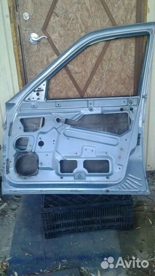 Дверь ваз 2110