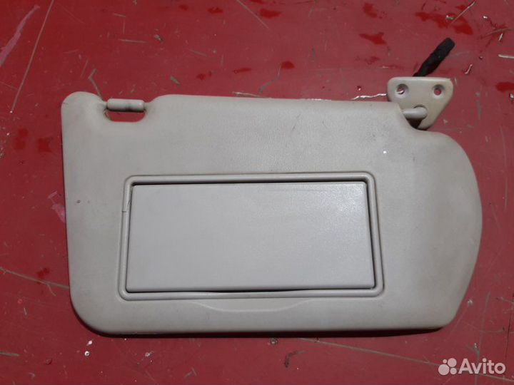 Козырек солнцезащитный правый Nissan Almera N16