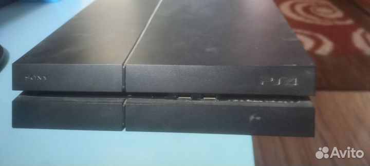 Приставка Sony PS4