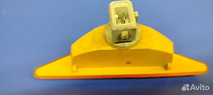 Поворотник в крыле Ford Focus 1