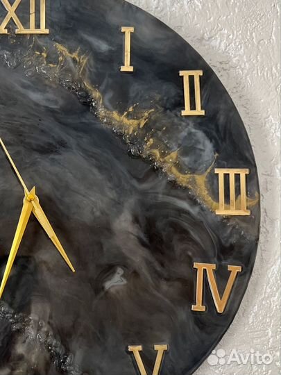 Часы из эпоксидной смолы