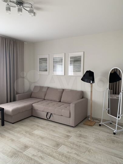 2-к. квартира, 56 м², 11/17 эт.