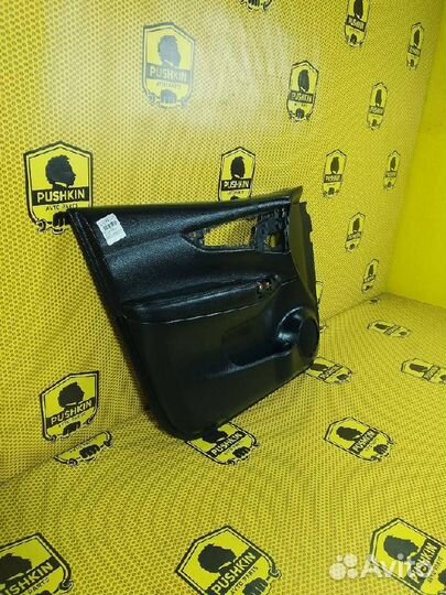 Обшивка двери передней левой Nissan Qashqai