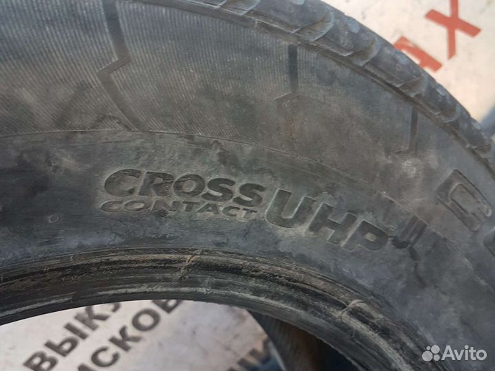 Continental ContiCrossContact UHP 235/65 R17