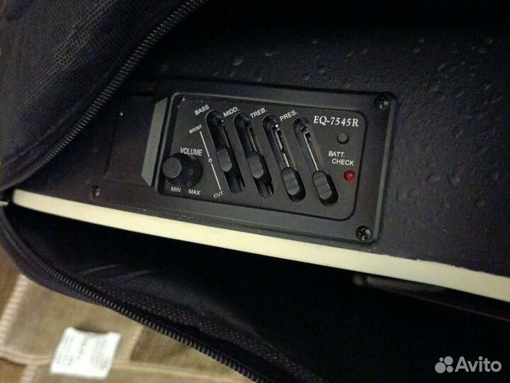 Электро акустическая гитара